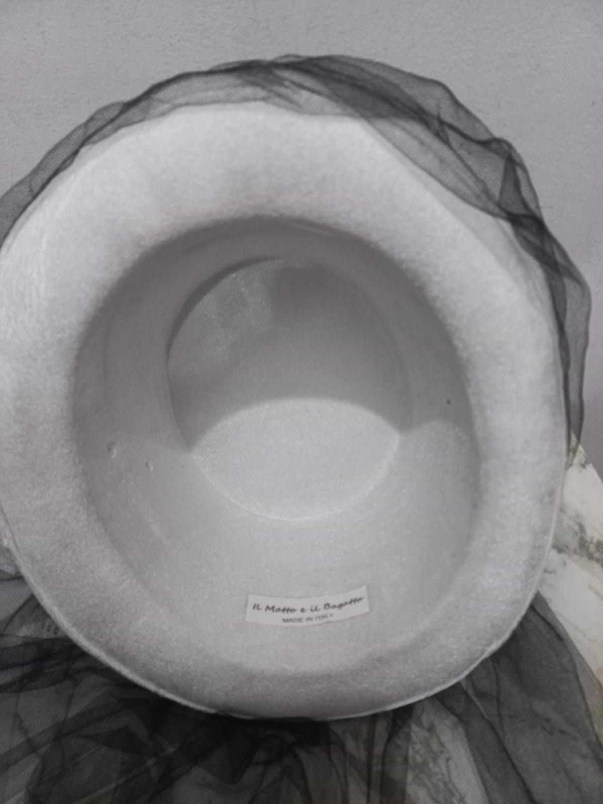 Cilindro in Vellutino con Tulle