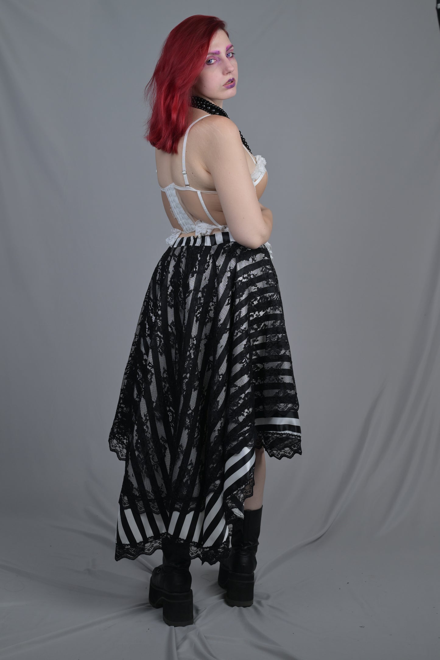 Gonna Asimmetrica Striped & Lace