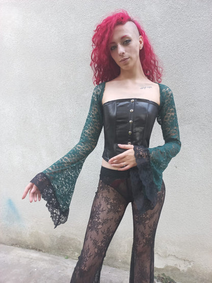 Coprispalle in pizzo verde bosco con bordo nero