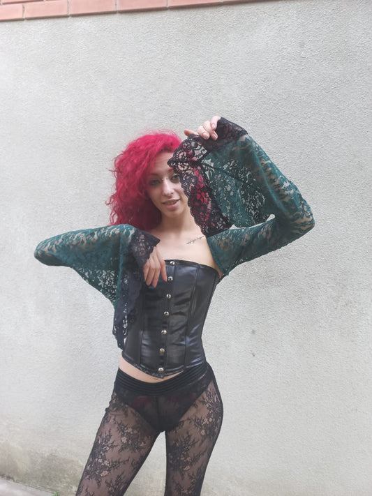 Coprispalle in pizzo verde bosco con bordo nero