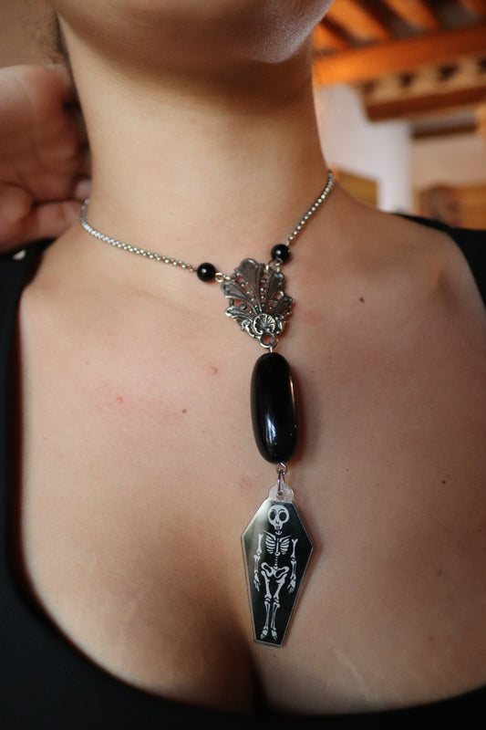 Unique Choker: Metal Pendant, Long Black Pearl and Plexiglass Coffin (50-25 mm)